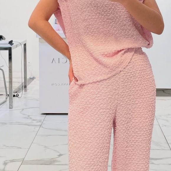 Gracia Pants - Gracia Light‎ Pink Textured Flare Pants